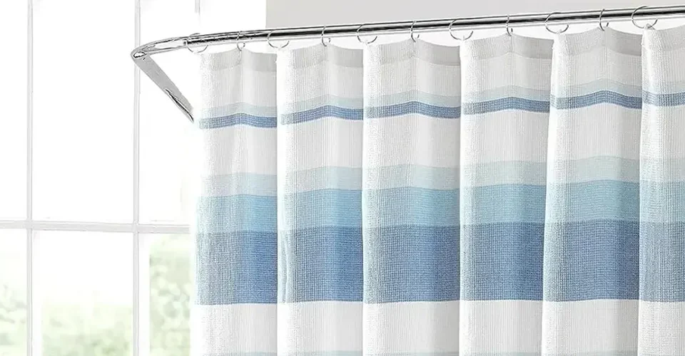 How do I choose the bathroom shower curtain material